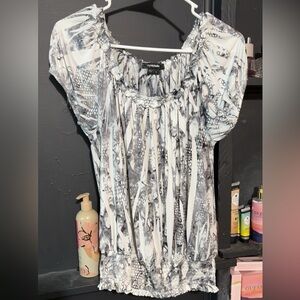 Stylish Black and White Women's Top